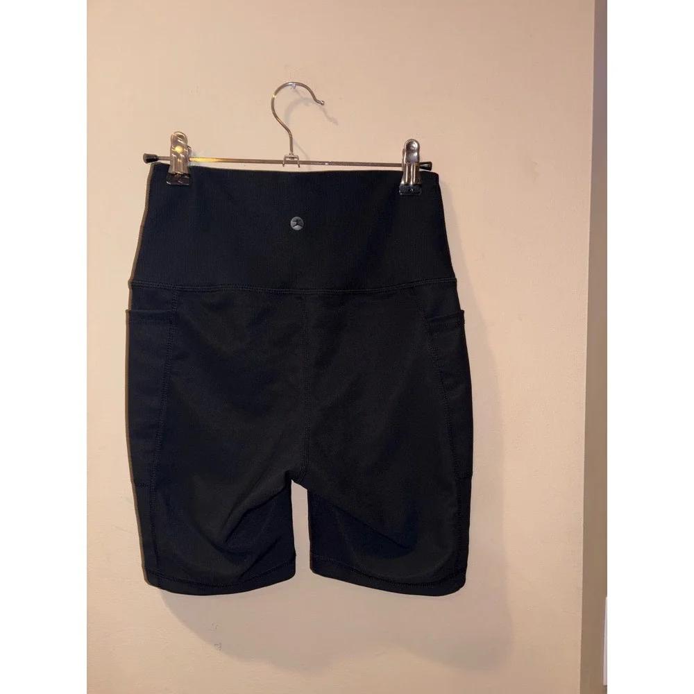 Danskin‎ Black High Waisted Biker Shorts Side Pockets Style 4126 Mens Womens S